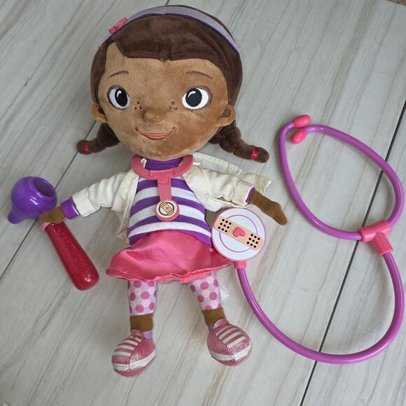 Disney Store 13" Doc McStuffins Plush Doll and Stethoscope - Picture 1 of 12